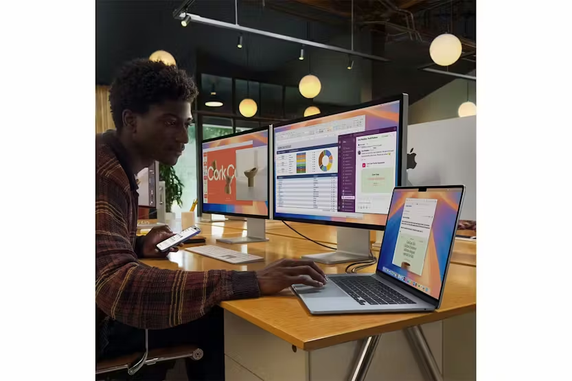 MacBook Air 15.3" | M4 | 10-Core CPU | 16GB | 256GB | Starlight (2025)