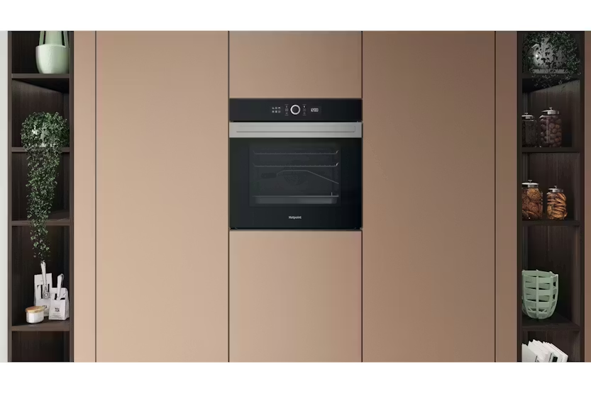 Hotpoint Built-In Electric Single Oven | HOI5S8PM0XUK