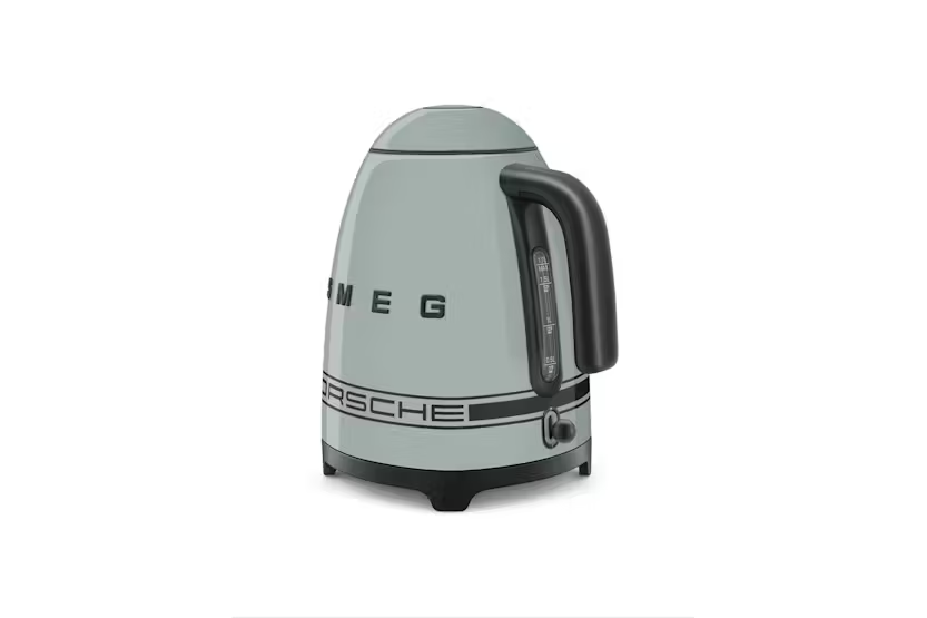 Smeg 1.7L 50's Style Porsche Kettle | KLF03PSGUK | Shade Green