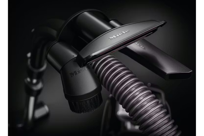 Miele Boost CX1 Cat & Dog PowerLine SNCF0 Bagless Cylinder Vacuum Cleaner | BOOSTCX1CAT&DOG