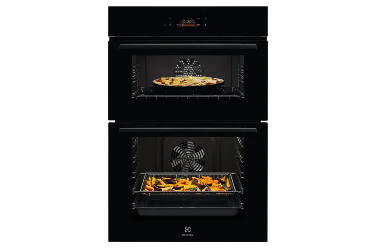 Electrolux 600 SurroundCook Built-in Electric Double Oven | Black