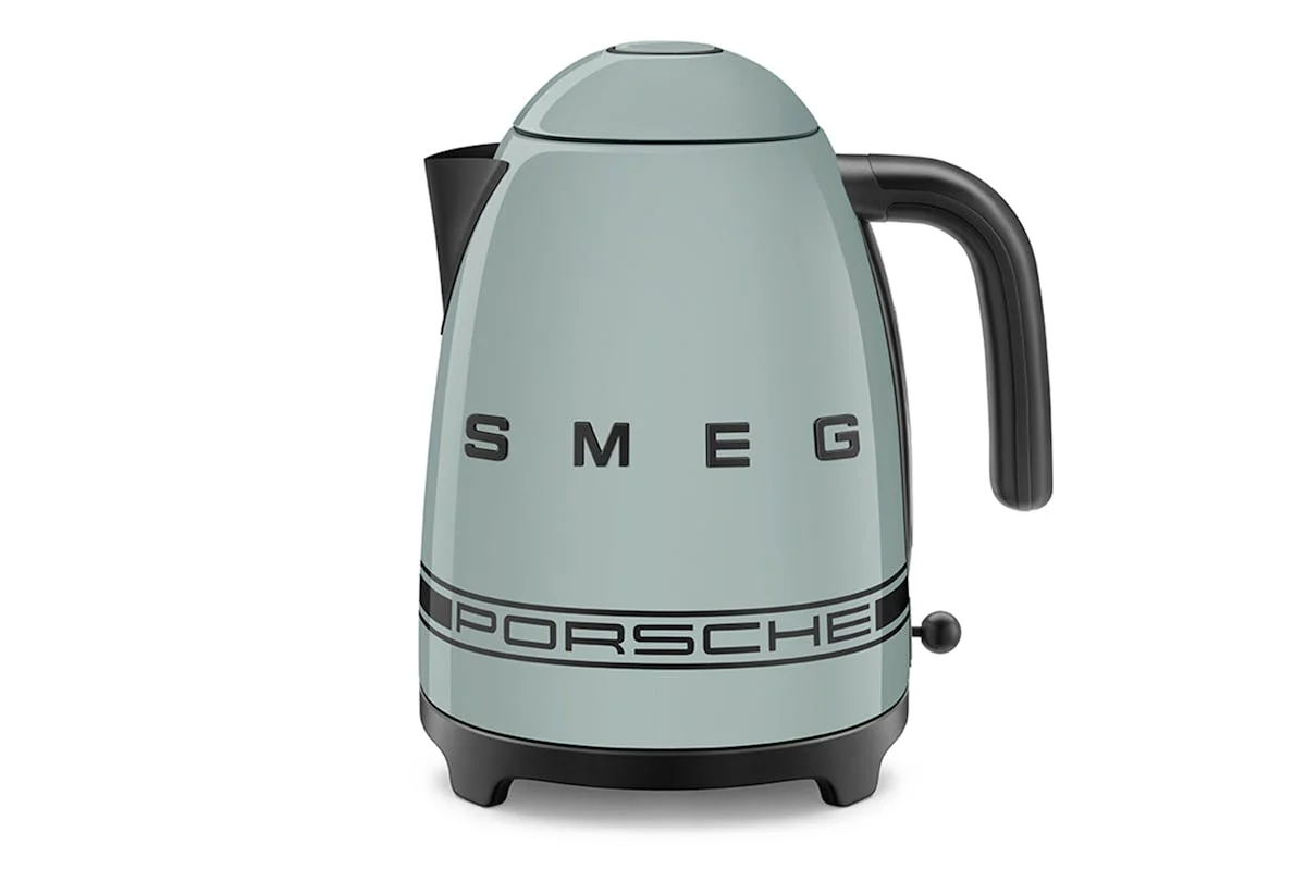Smeg 1.7L 50's Style Porsche Kettle | Shade Green
